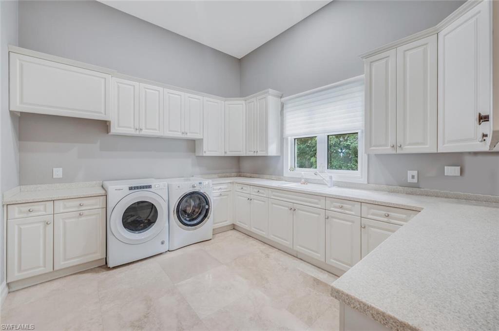 LIVINGSTON WOODS - Residential