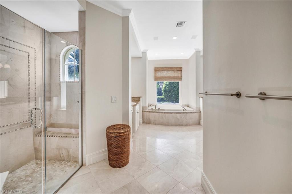 LIVINGSTON WOODS - Residential