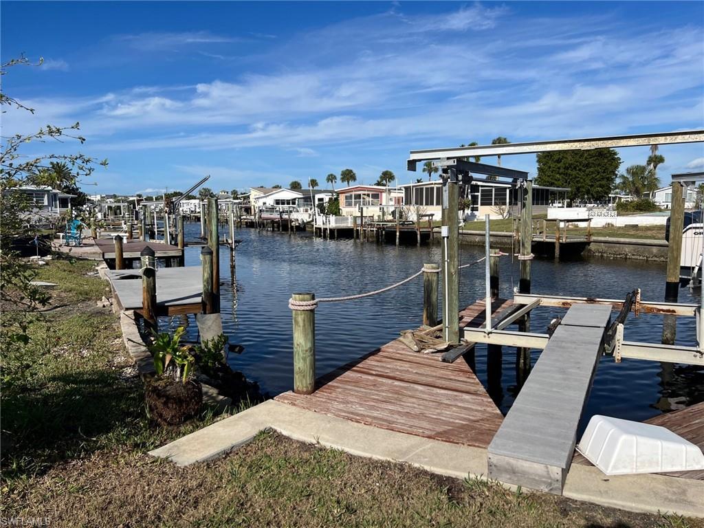 BAYSIDE ESTATES - Land