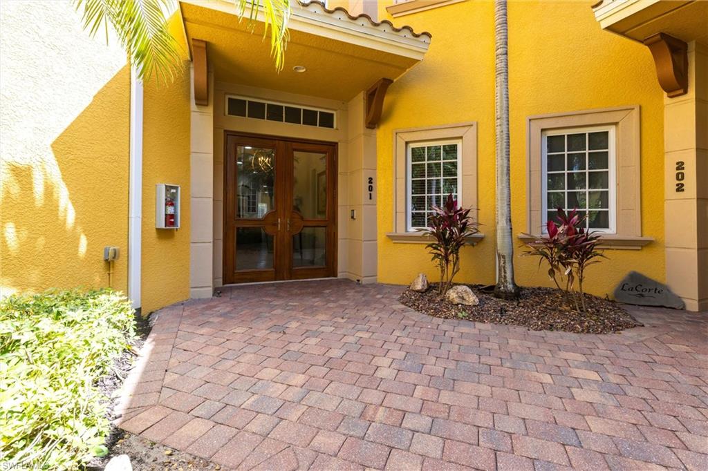 MONTEBELLO - Residential