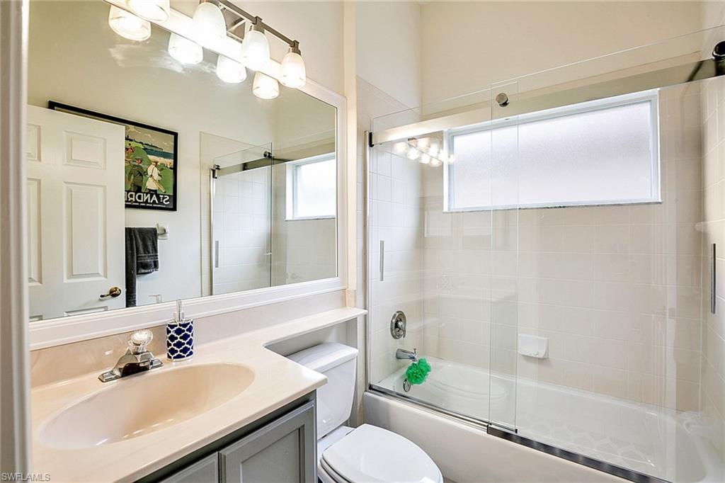 AUTUMN WOODS - Residential