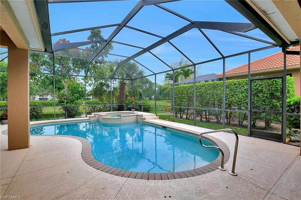 AUTUMN WOODS - Residential