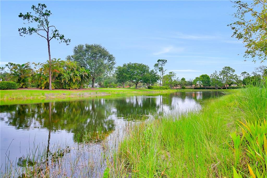 AUTUMN WOODS - Residential