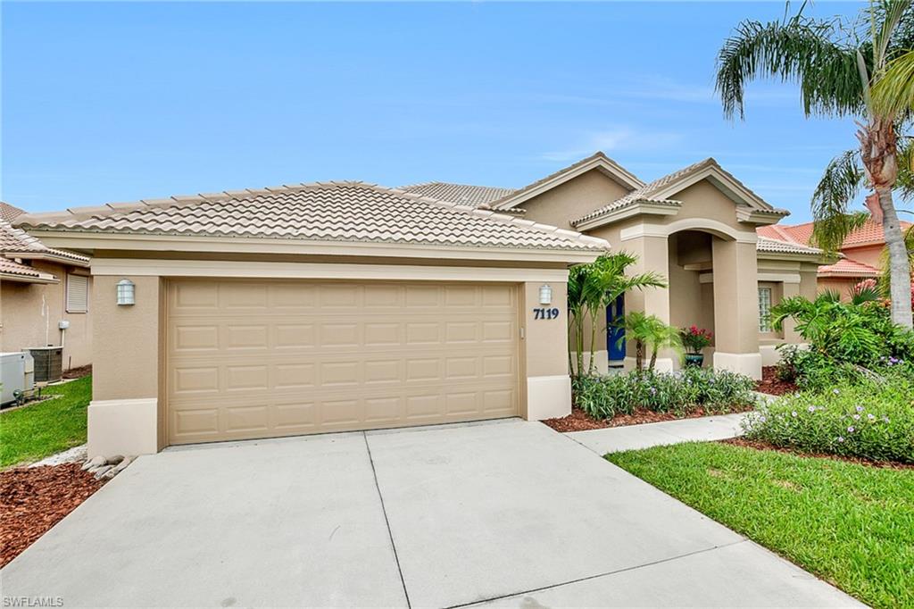 AUTUMN WOODS - Residential