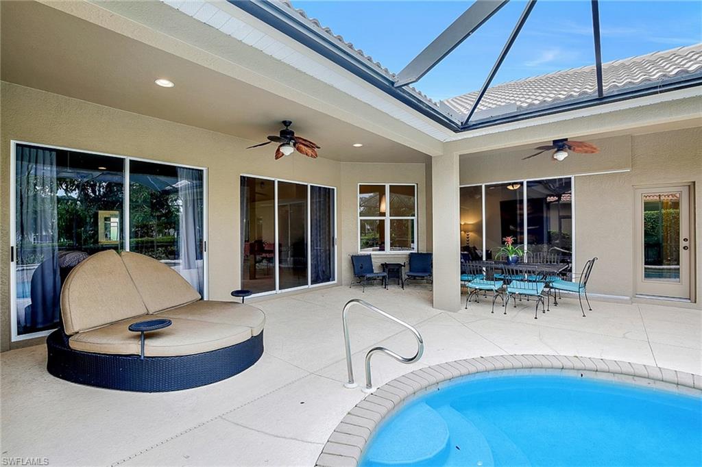 AUTUMN WOODS - Residential