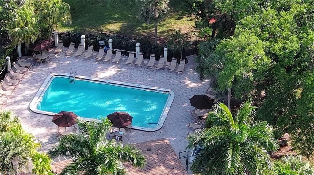 PARKSIDE CONDO - Residential