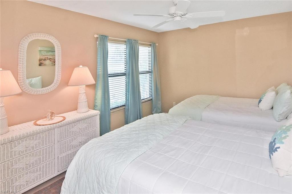 PARKSIDE CONDO - Residential