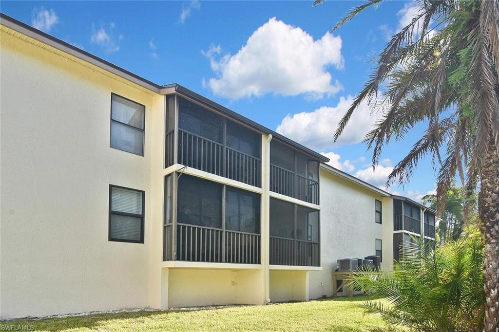 PARKSIDE CONDO - Residential