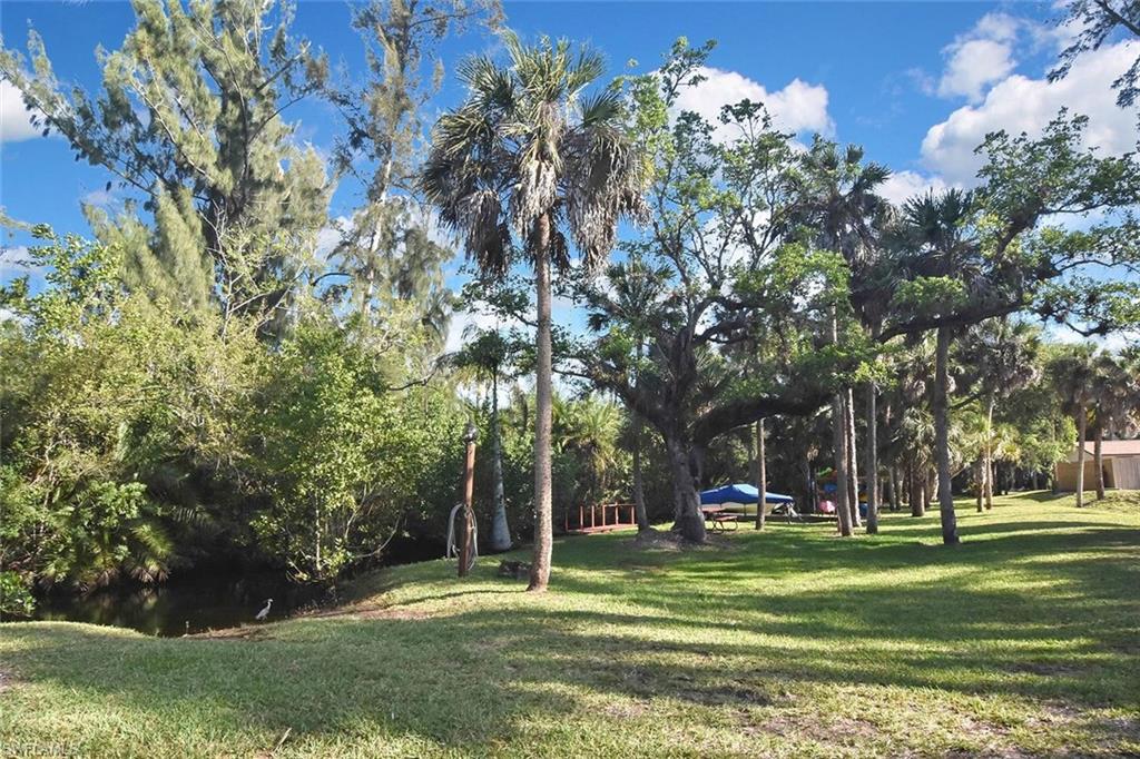 PARKSIDE CONDO - Residential