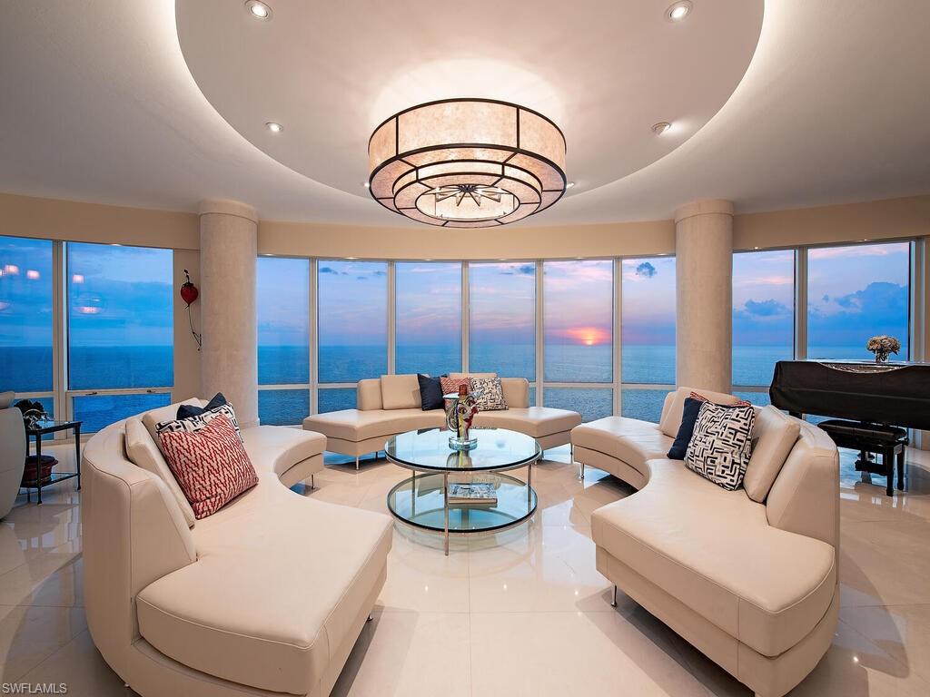 REGENT - Residential