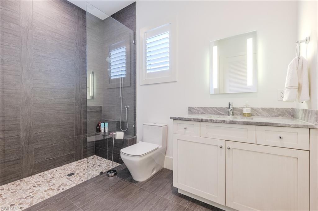 ROYAL HARBOR - Residential