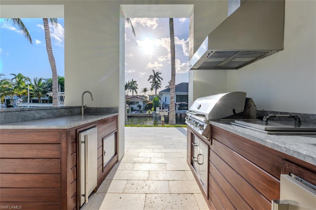 ROYAL HARBOR - Residential