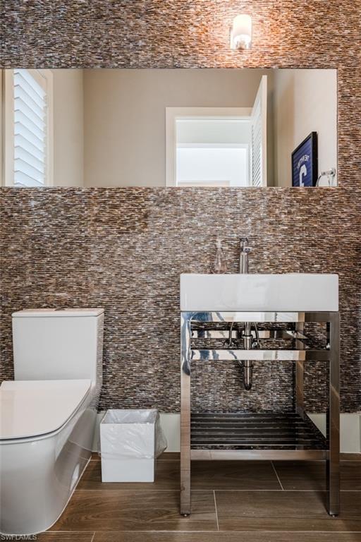 ROYAL HARBOR - Residential