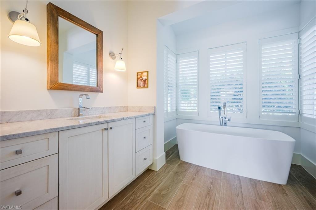 ROYAL HARBOR - Residential