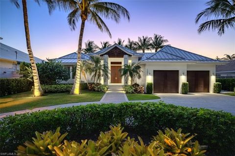1880 SANDPIPER ST NAPLES FL 34102
