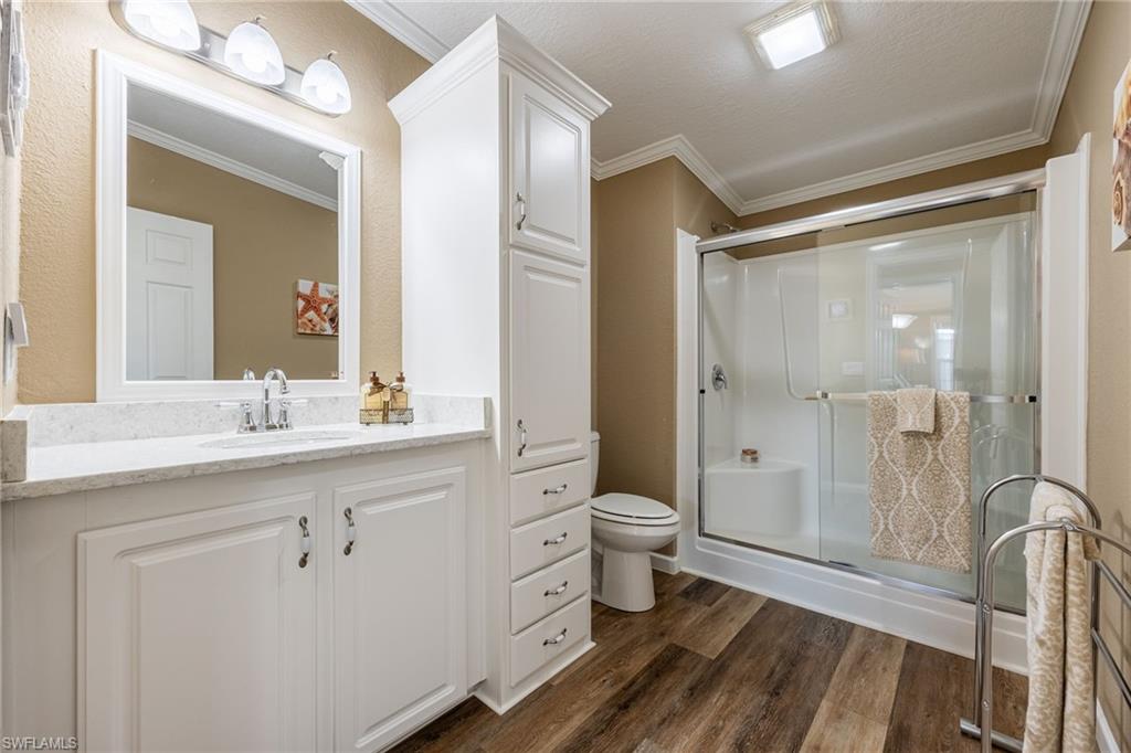 SIX LAKES COUNTRY CLUB - Residential