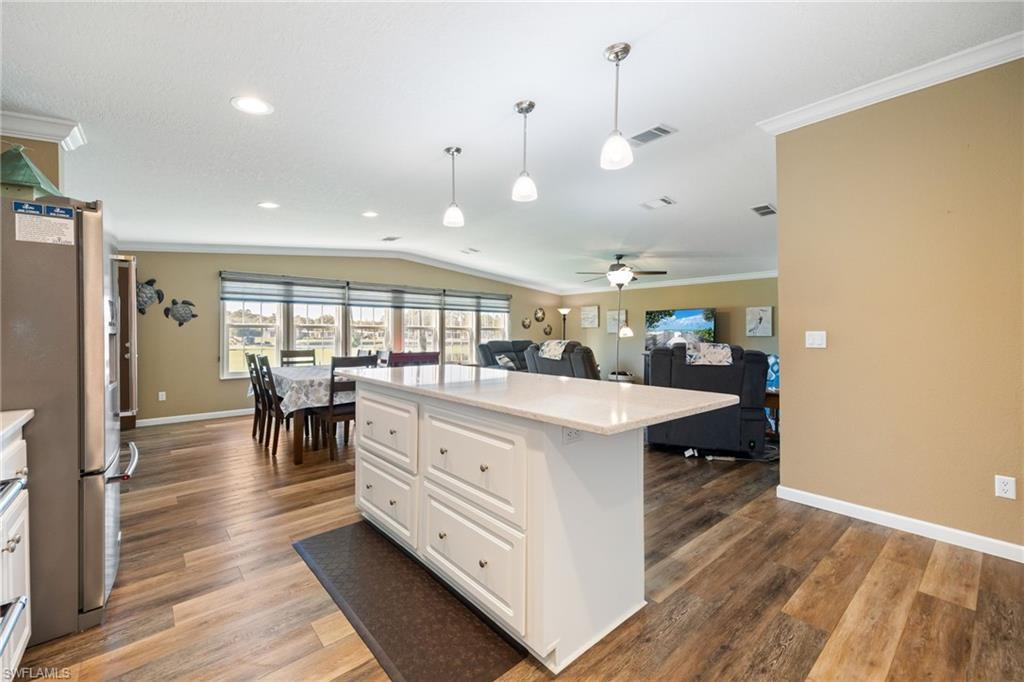 SIX LAKES COUNTRY CLUB - Residential