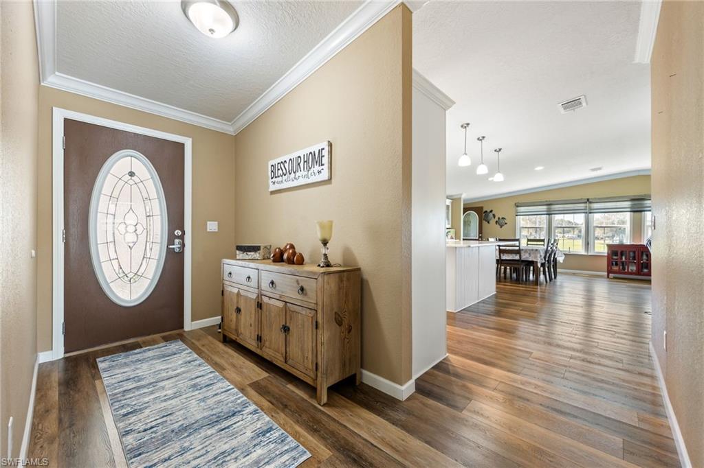 SIX LAKES COUNTRY CLUB - Residential