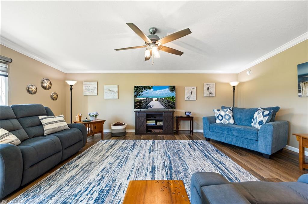 SIX LAKES COUNTRY CLUB - Residential