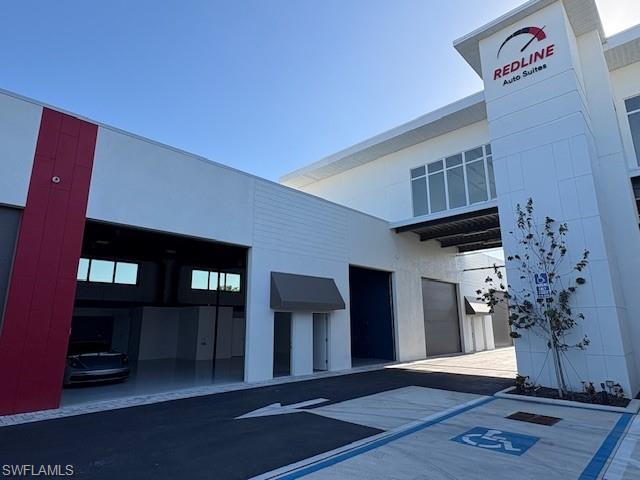 5705 Taylor RD 206/207