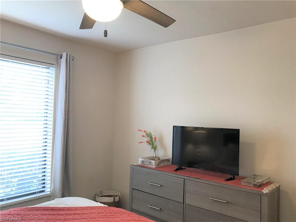 COURT OF PALMS - Residential