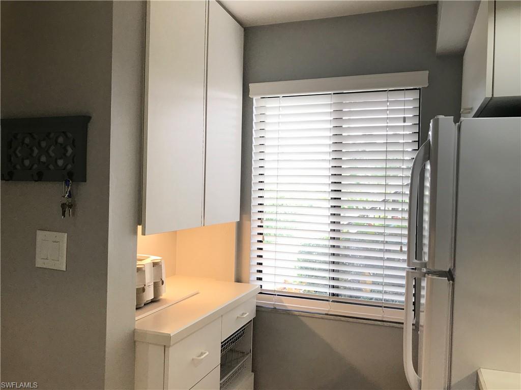 COURT OF PALMS - Residential