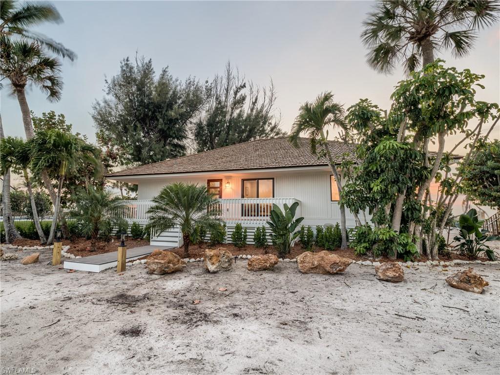 BEACH HOMES - Residential