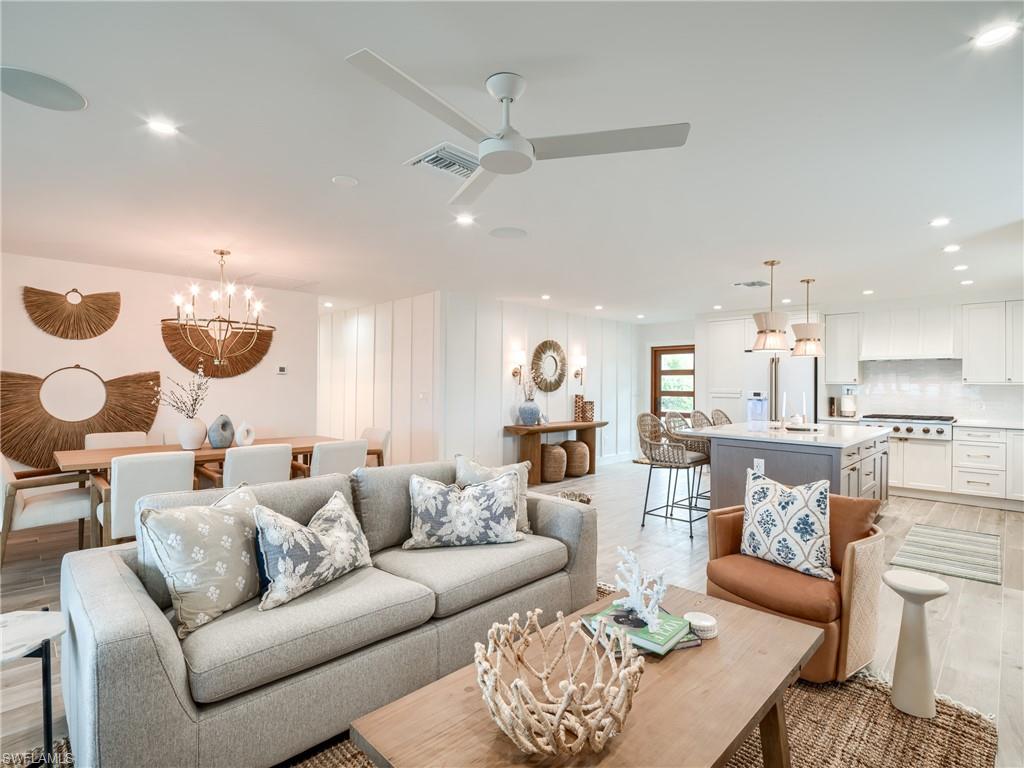 BEACH HOMES - Residential