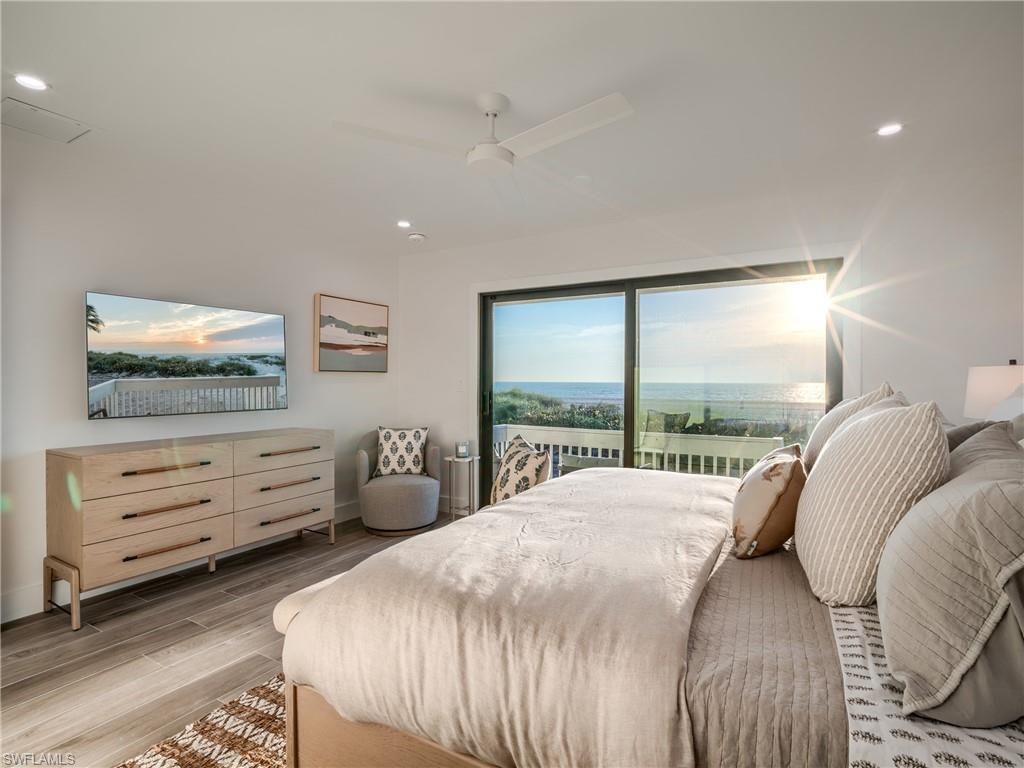 BEACH HOMES - Residential