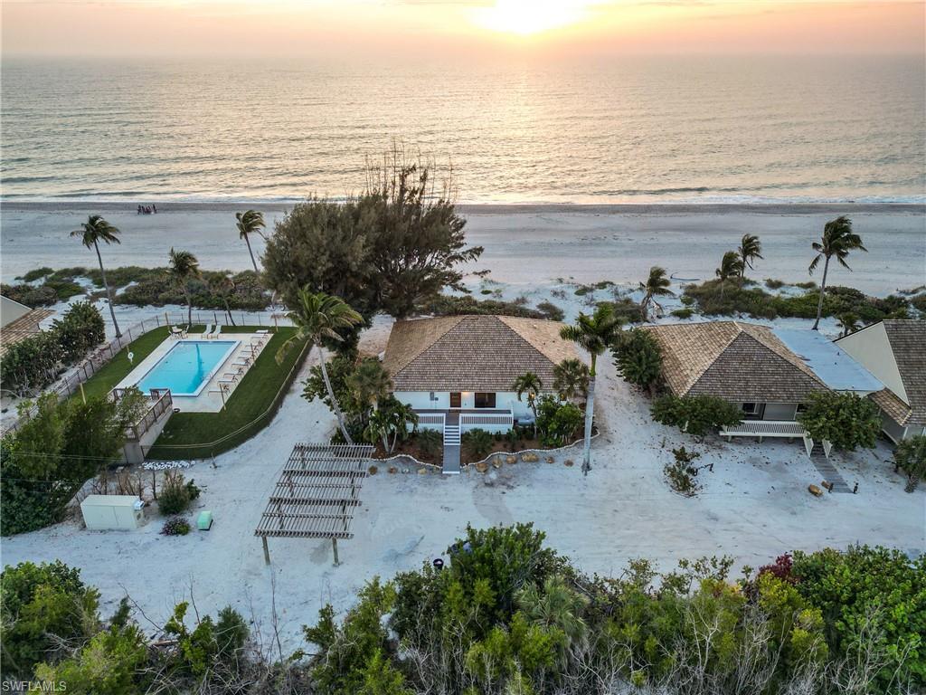 BEACH HOMES - Residential