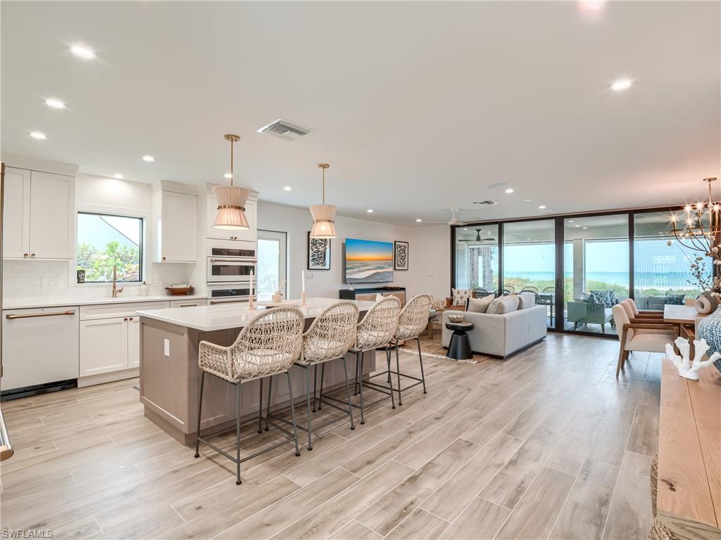 BEACH HOMES - Residential