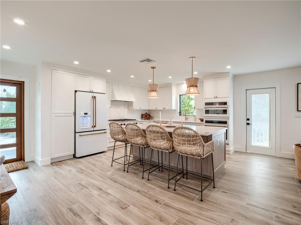 BEACH HOMES - Residential