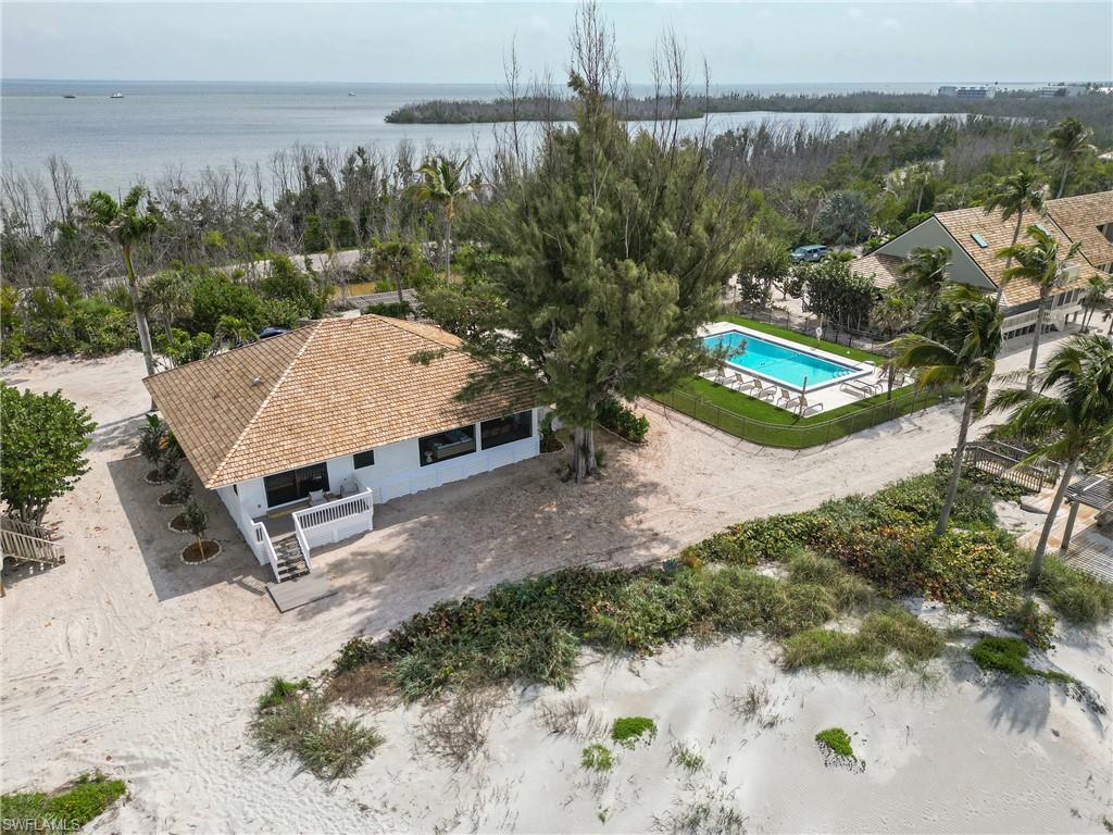 BEACH HOMES - Residential