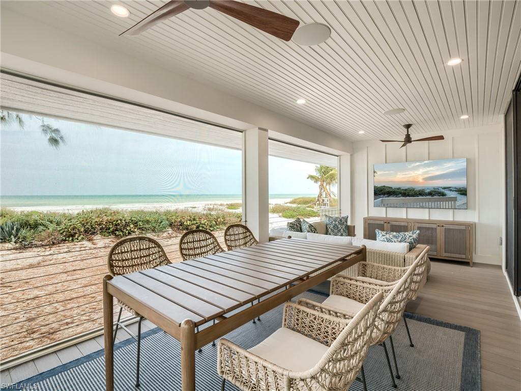 BEACH HOMES - Residential