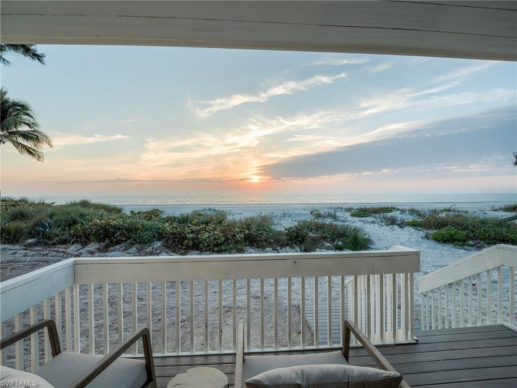 BEACH HOMES - Residential