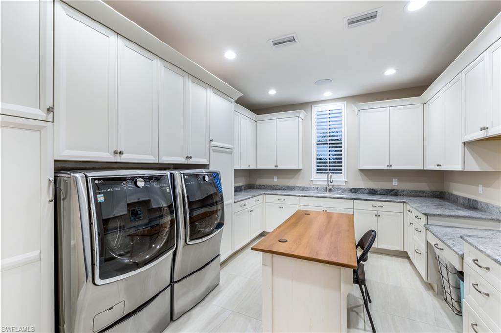 JONATHAN HARBOUR - Residential