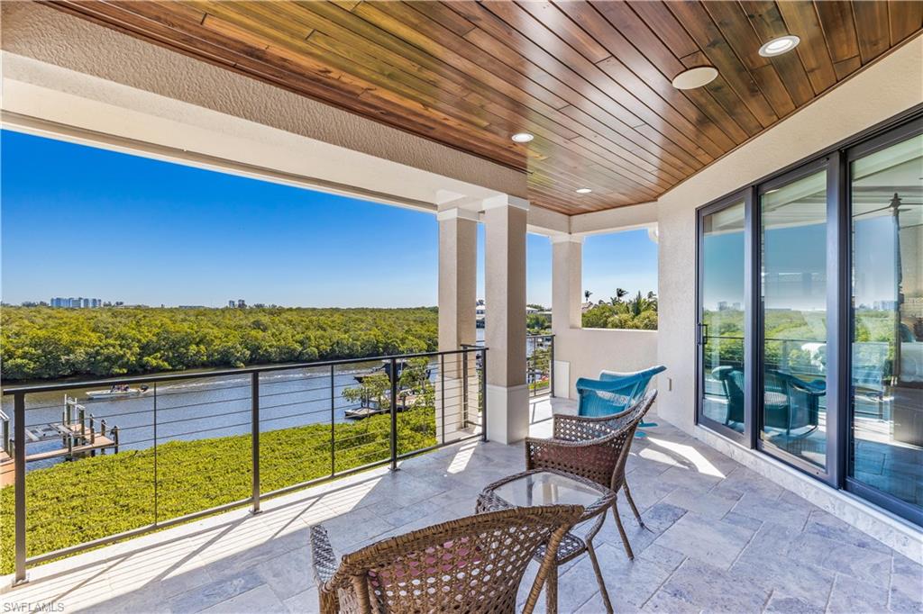 JONATHAN HARBOUR - Residential