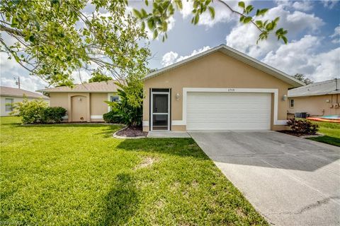 1719 Academy BLVD CAPE CORAL FL 33990