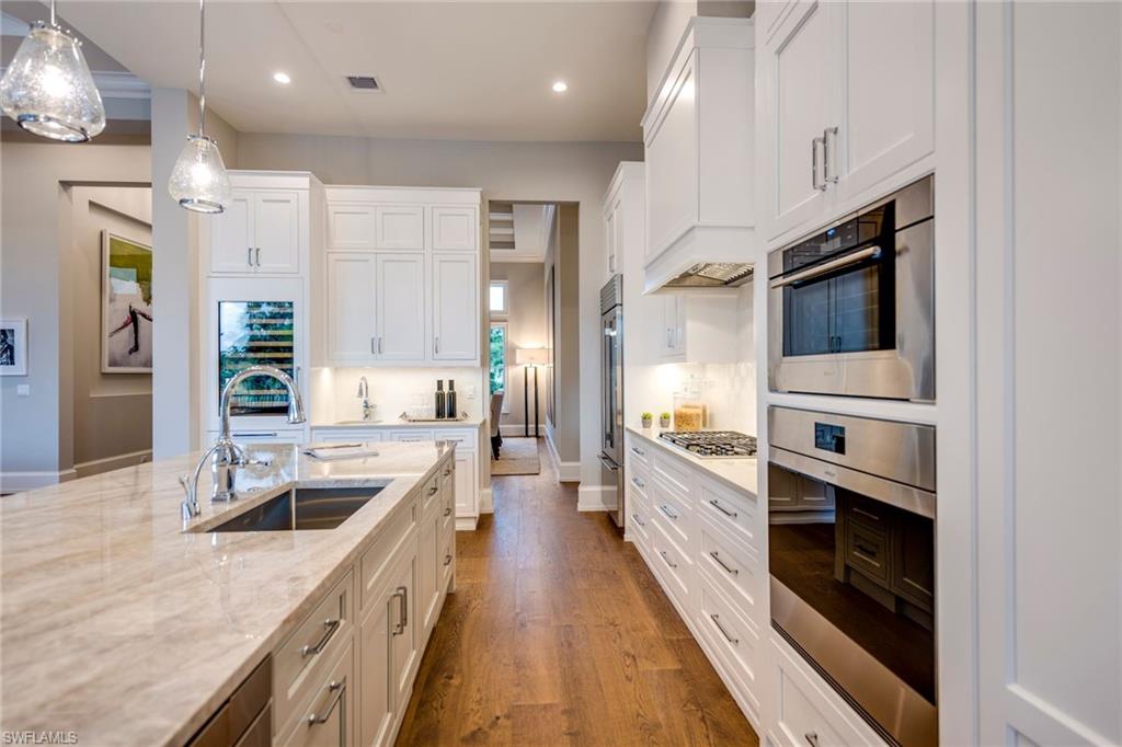 MOORINGS - Residential