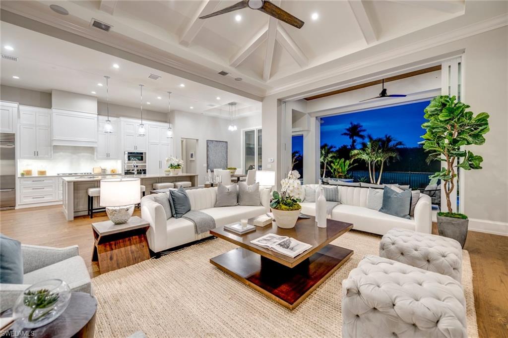 MOORINGS - Residential