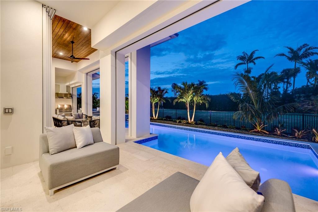 MOORINGS - Residential