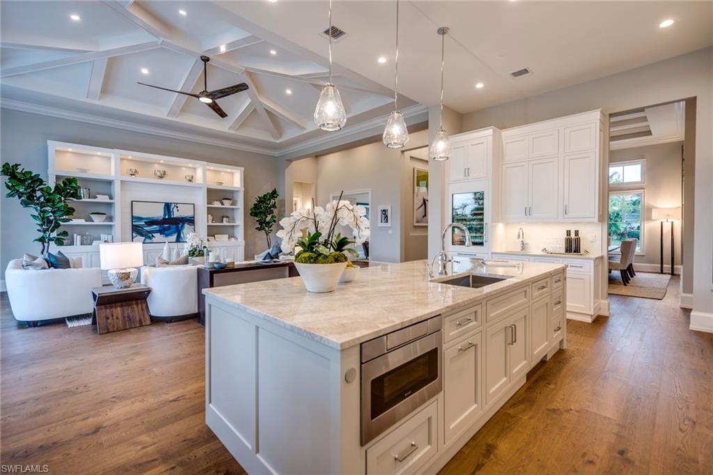 MOORINGS - Residential