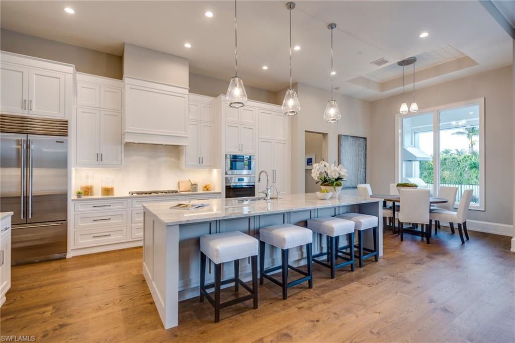 MOORINGS - Residential