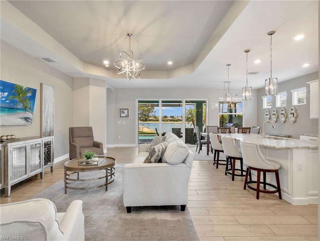 HALFMOON POINT - Residential