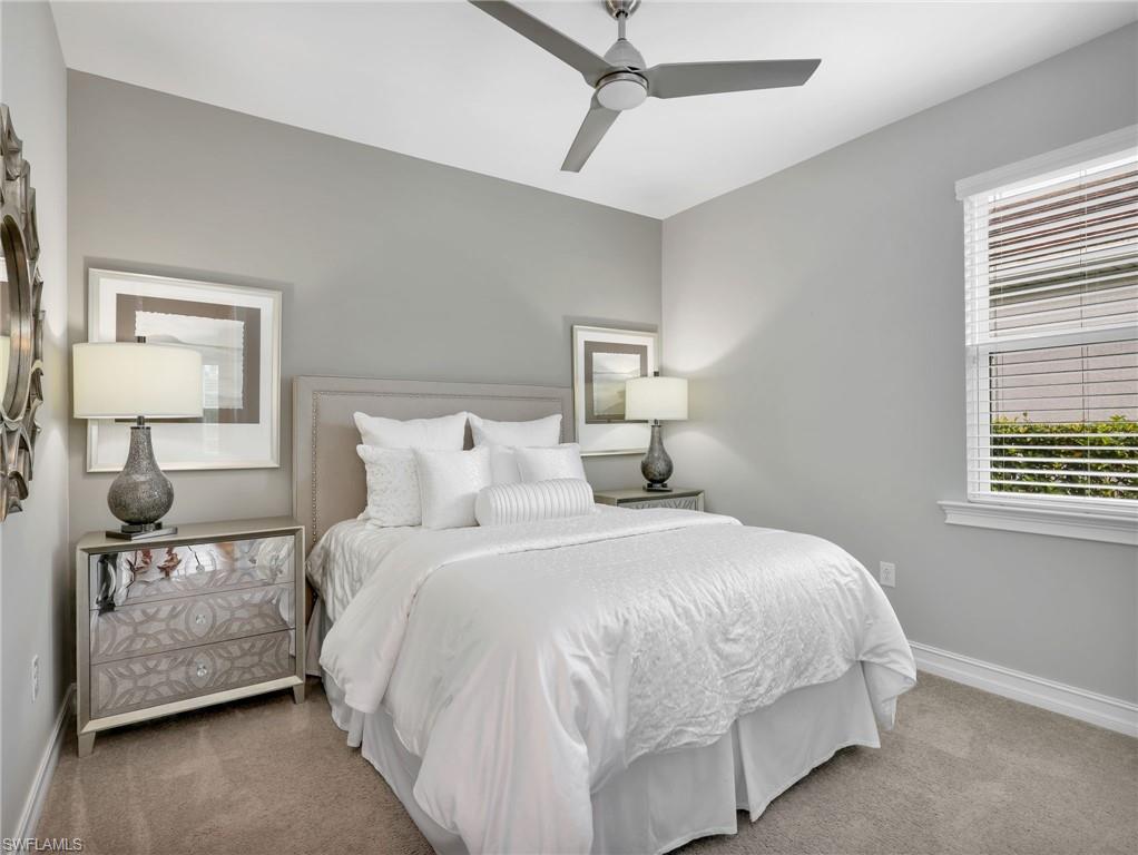 HALFMOON POINT - Residential