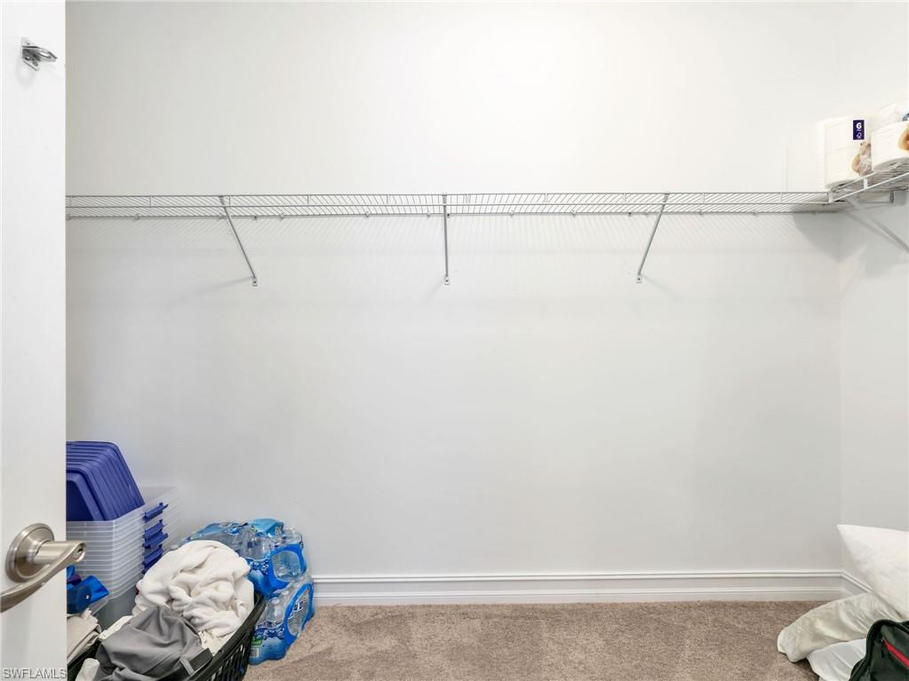 HALFMOON POINT - Residential