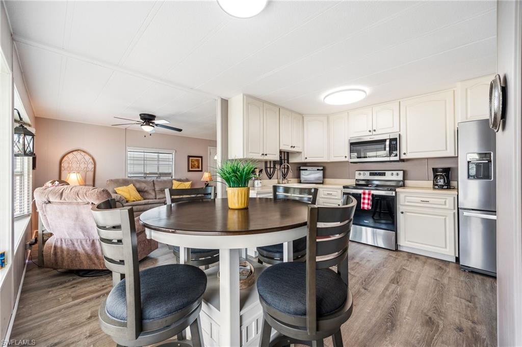 SIX LAKES COUNTRY CLUB - Residential