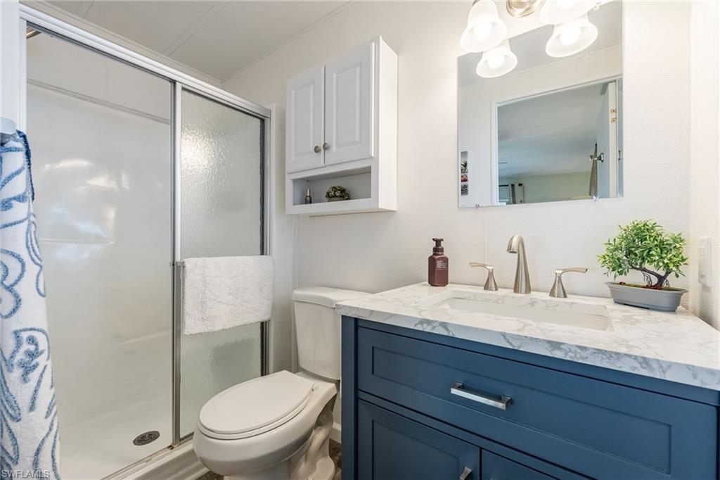 SIX LAKES COUNTRY CLUB - Residential