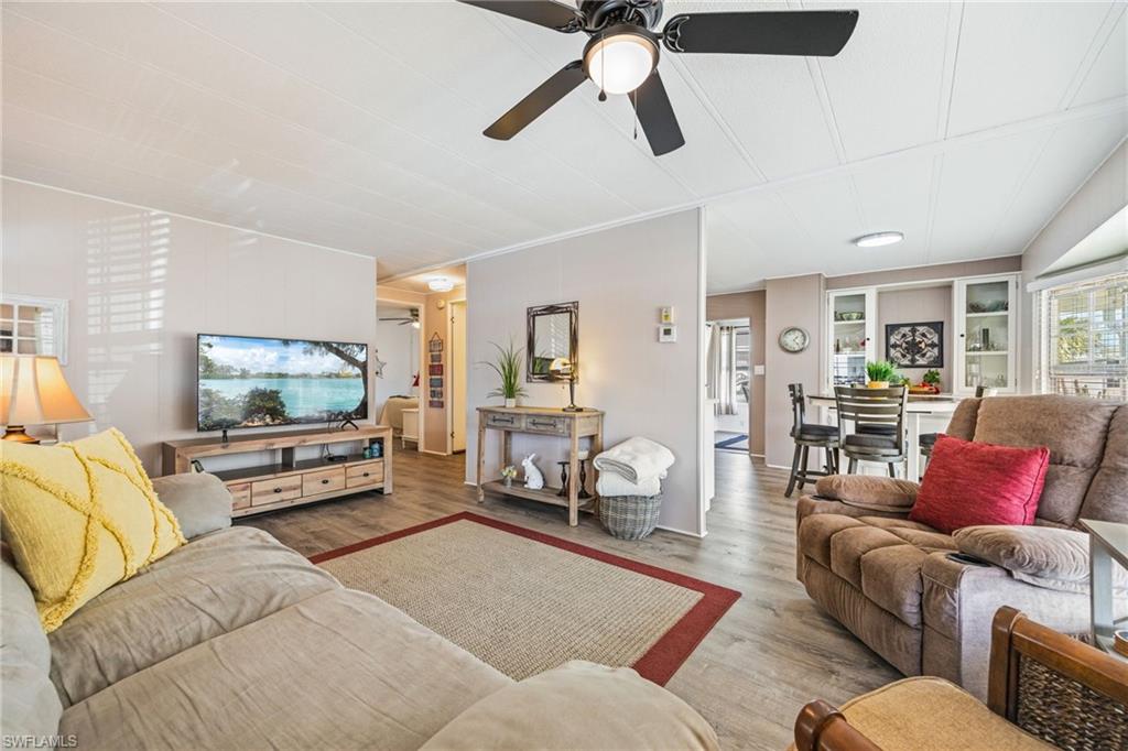 SIX LAKES COUNTRY CLUB - Residential