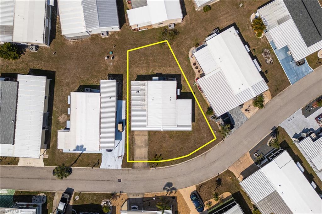 SIX LAKES COUNTRY CLUB - Residential